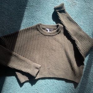 Urban Outfitters Cropped Sweater